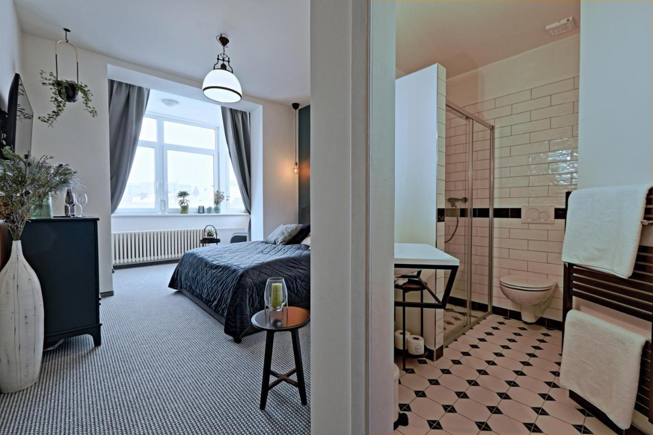 Bella Casa Hotell Mnichovo Hradiště Exteriör bild