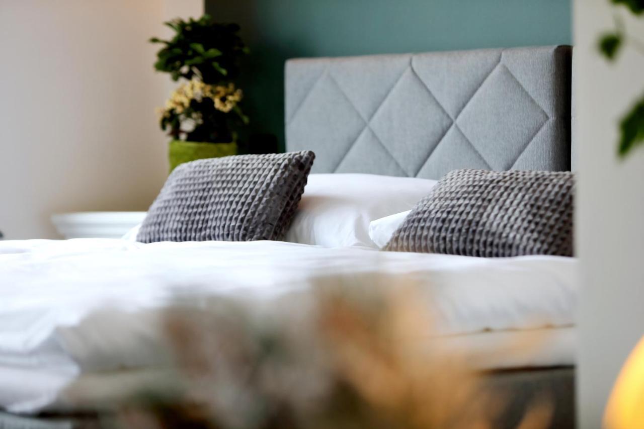 Bella Casa Hotell Mnichovo Hradiště Exteriör bild